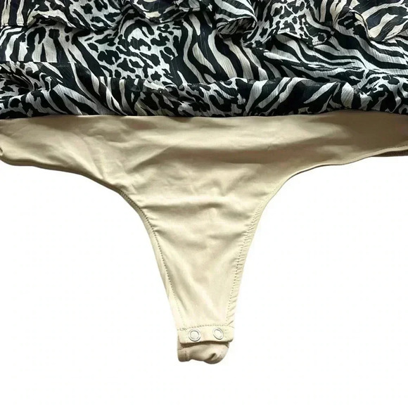 EXPRESS Rachel Zoe Women’s Zebra Animal Draped One Shoulder Night Out Bodysuit M - Picture 6 of 6